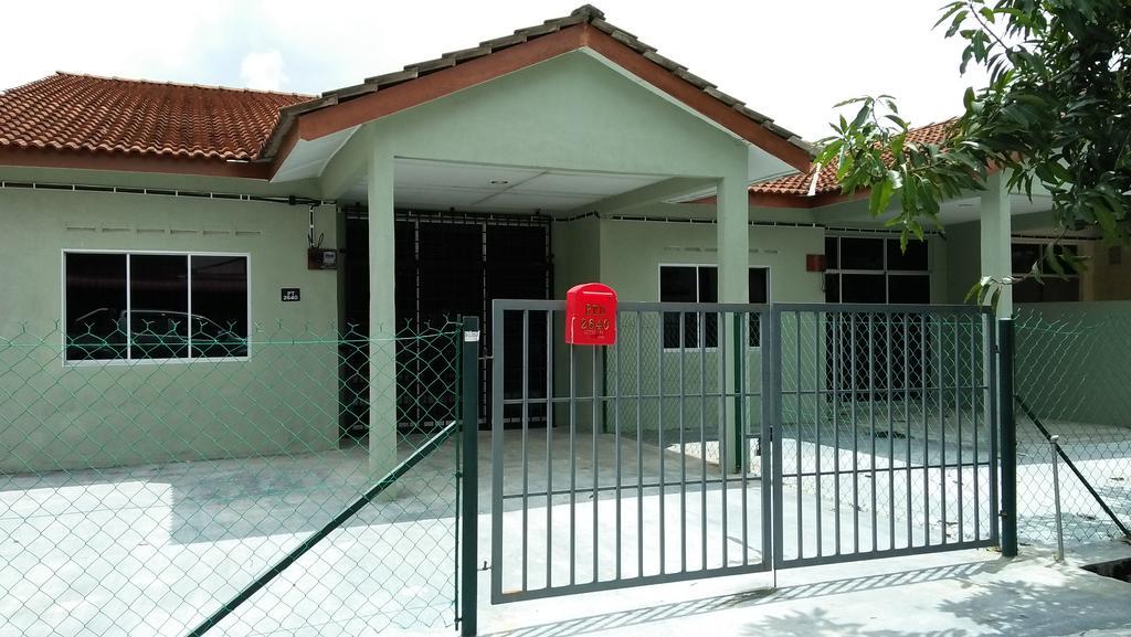 Homestay Mimie Gemas Extérieur photo